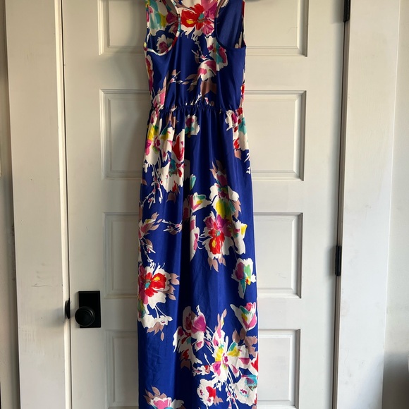 Floral Maxi Dress - Picture 2 of 4